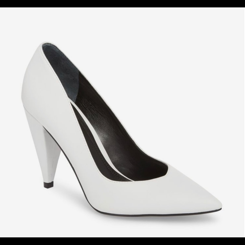 Marc Fisher Hesla Pump NWT